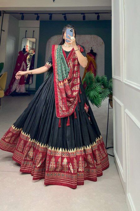 Women's Stitched Ethnic Lehenga Choli with Zari Border and Contrast Dupatta